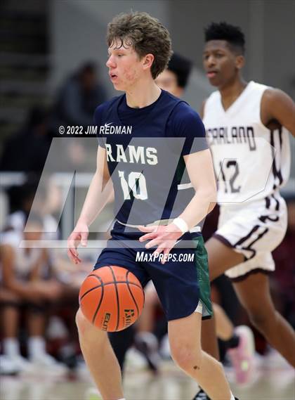 Thumbnail 3 in Cypress Ridge vs. Pearland (McDonald's Texas Invitational) photogallery.
