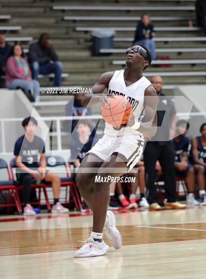 Thumbnail 3 in Cypress Ridge vs. Pearland (McDonald's Texas Invitational) photogallery.