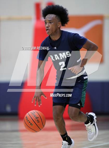 Thumbnail 1 in Cypress Ridge vs. Pearland (McDonald's Texas Invitational) photogallery.