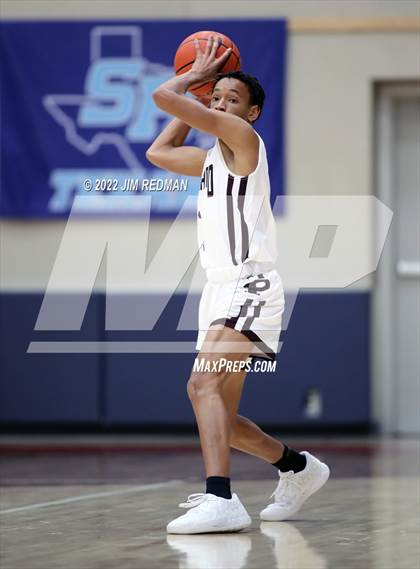 Thumbnail 2 in Cypress Ridge vs. Pearland (McDonald's Texas Invitational) photogallery.