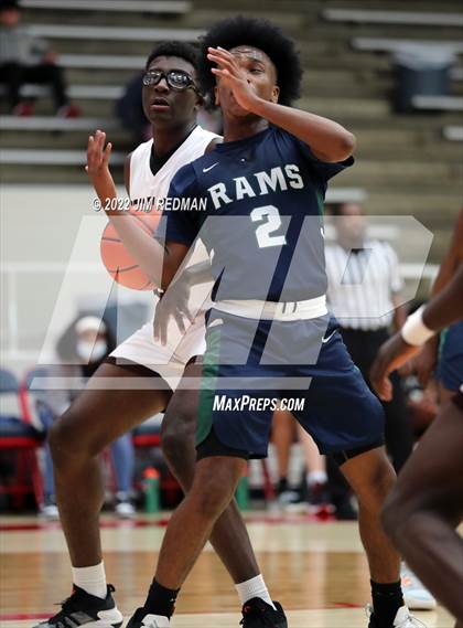 Thumbnail 3 in Cypress Ridge vs. Pearland (McDonald's Texas Invitational) photogallery.