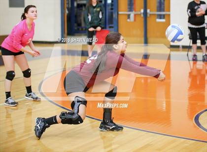 Thumbnail 1 in Eau Claire vs. Constatine (SAC Tournament) photogallery.