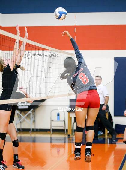 Thumbnail 1 in Eau Claire vs. Constatine (SAC Tournament) photogallery.