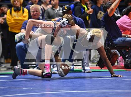 Thumbnail 2 in UIL Wrestling 5A-6A Finals (Round 3) photogallery.