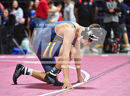 Thumbnail 2 in UIL Wrestling 5A-6A Finals (Round 3) photogallery.