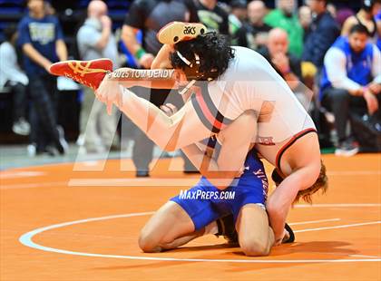 Thumbnail 3 in UIL Wrestling 5A-6A Finals (Round 3) photogallery.