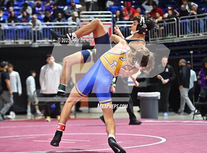 Thumbnail 1 in UIL Wrestling 5A-6A Finals (Round 3) photogallery.