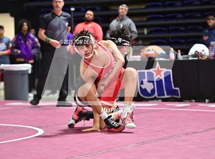 Thumbnail 2 in UIL Wrestling 5A-6A Finals (Round 3) photogallery.