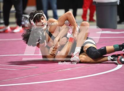 Thumbnail 3 in UIL Wrestling 5A-6A Finals (Round 3) photogallery.