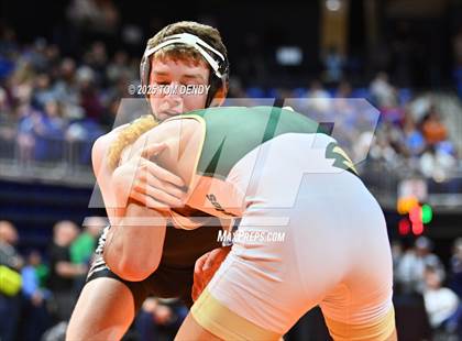 Thumbnail 1 in UIL Wrestling 5A-6A Finals (Round 3) photogallery.