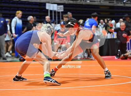 Thumbnail 1 in UIL Wrestling 5A-6A Finals (Round 3) photogallery.