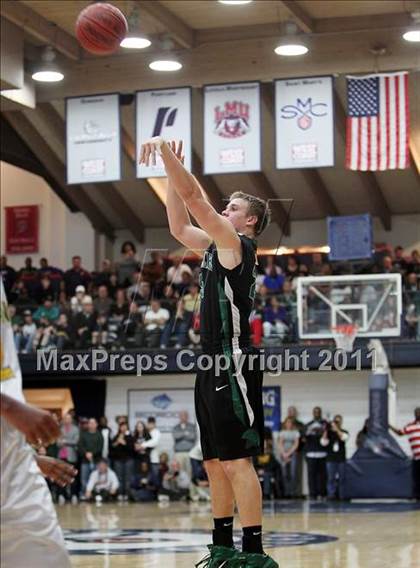 Thumbnail 1 in De La Salle vs. Castro Valley (CIF NCS D1 Final) photogallery.