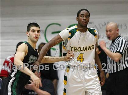 Thumbnail 2 in De La Salle vs. Castro Valley (CIF NCS D1 Final) photogallery.