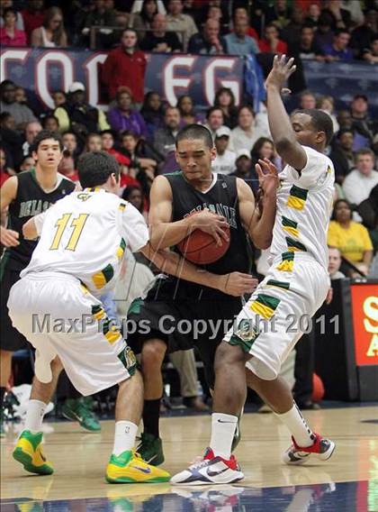 Thumbnail 3 in De La Salle vs. Castro Valley (CIF NCS D1 Final) photogallery.