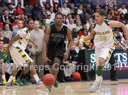 Thumbnail 1 in De La Salle vs. Castro Valley (CIF NCS D1 Final) photogallery.