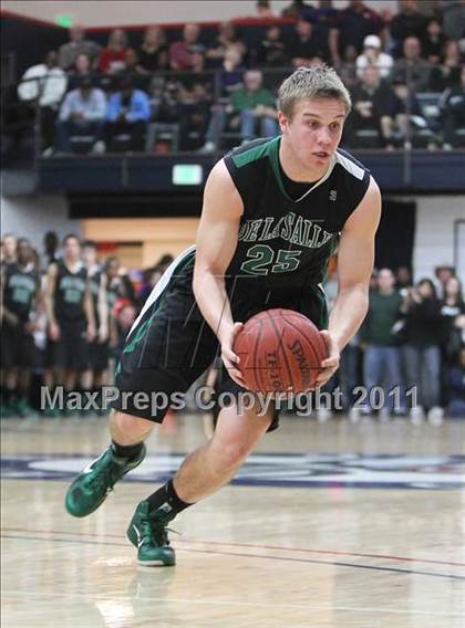 Thumbnail 2 in De La Salle vs. Castro Valley (CIF NCS D1 Final) photogallery.
