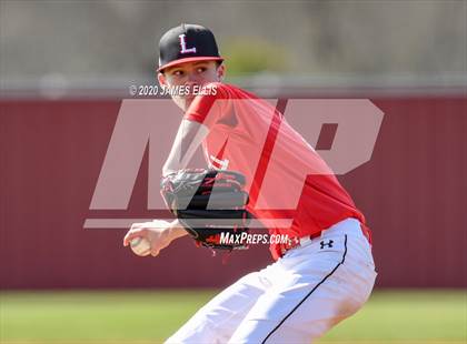 Thumbnail 2 in Lorena vs. Groesbeck (Scrimmage) photogallery.