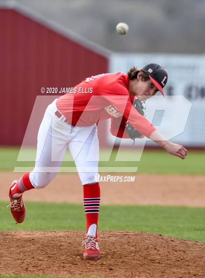 Thumbnail 3 in Lorena vs. Groesbeck (Scrimmage) photogallery.
