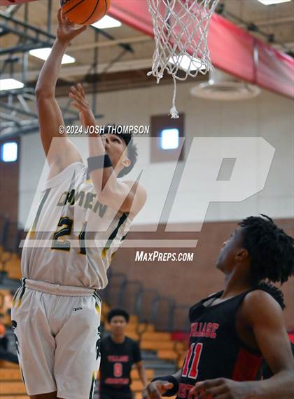 Thumbnail 2 in Village Christian vs. Damien photogallery.