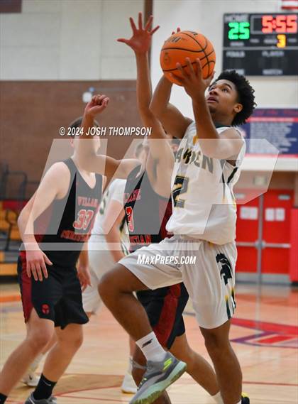 Thumbnail 2 in Village Christian vs. Damien photogallery.