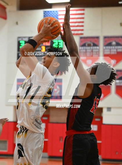 Thumbnail 1 in Village Christian vs. Damien photogallery.
