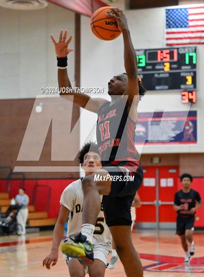 Thumbnail 3 in Village Christian vs. Damien photogallery.