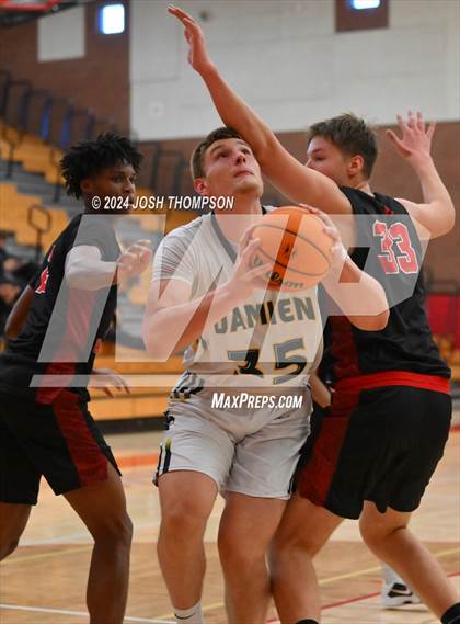 Thumbnail 2 in Village Christian vs. Damien photogallery.