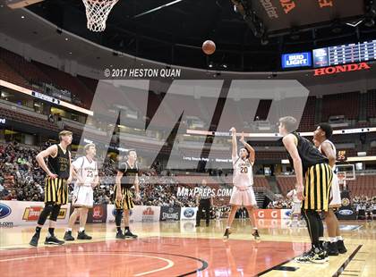 Thumbnail 2 in Oxnard vs. Capistrano Valley (CIF-SS 2A Final) photogallery.