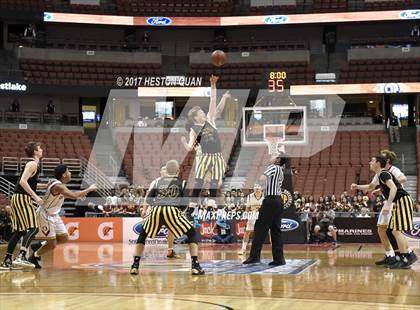 Thumbnail 1 in Oxnard vs. Capistrano Valley (CIF-SS 2A Final) photogallery.