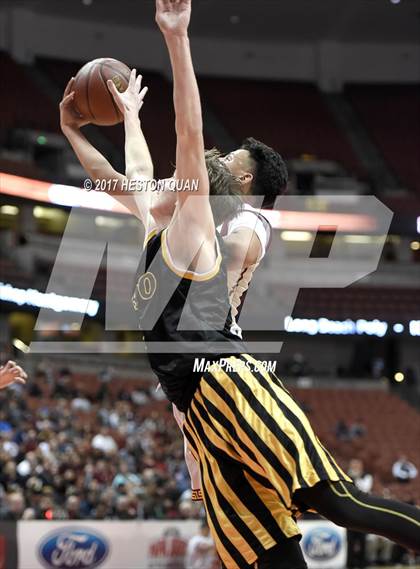 Thumbnail 1 in Oxnard vs. Capistrano Valley (CIF-SS 2A Final) photogallery.