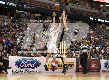 Thumbnail 1 in Oxnard vs. Capistrano Valley (CIF-SS 2A Final) photogallery.