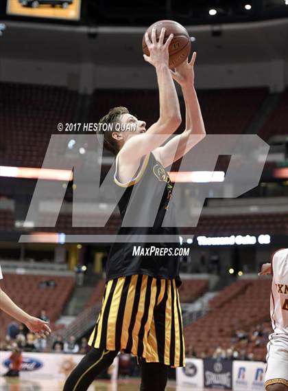 Thumbnail 3 in Oxnard vs. Capistrano Valley (CIF-SS 2A Final) photogallery.