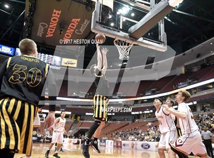 Thumbnail 3 in Oxnard vs. Capistrano Valley (CIF-SS 2A Final) photogallery.