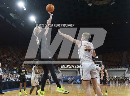 Thumbnail 1 in Green Mountain vs Windsor (CHSAA 5A Final) photogallery.