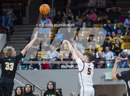 Thumbnail 3 in Green Mountain vs Windsor (CHSAA 5A Final) photogallery.