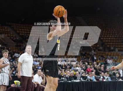 Thumbnail 2 in Green Mountain vs Windsor (CHSAA 5A Final) photogallery.
