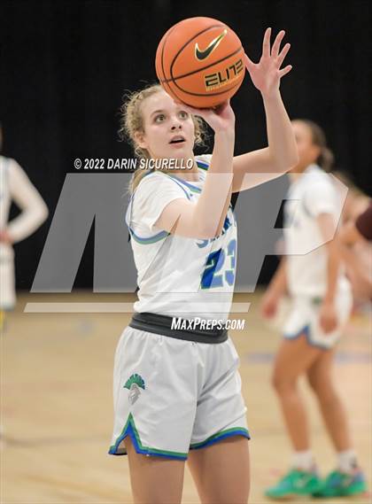 Thumbnail 3 in Alemany vs Doherty (NIKE Tournament of Champions) photogallery.