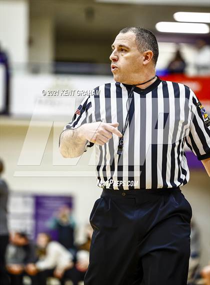 Thumbnail 3 in Noblesville vs Homestead  (IHSAA 4A Regional Semifinal) photogallery.