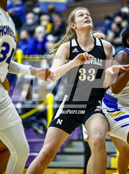 Thumbnail 1 in Noblesville vs Homestead  (IHSAA 4A Regional Semifinal) photogallery.