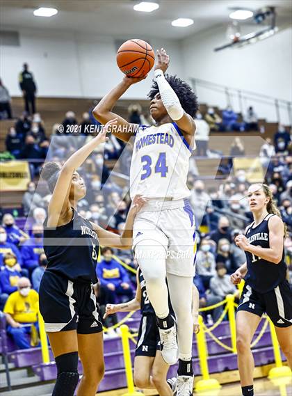 Thumbnail 1 in Noblesville vs Homestead  (IHSAA 4A Regional Semifinal) photogallery.