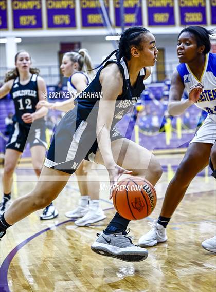 Thumbnail 2 in Noblesville vs Homestead  (IHSAA 4A Regional Semifinal) photogallery.