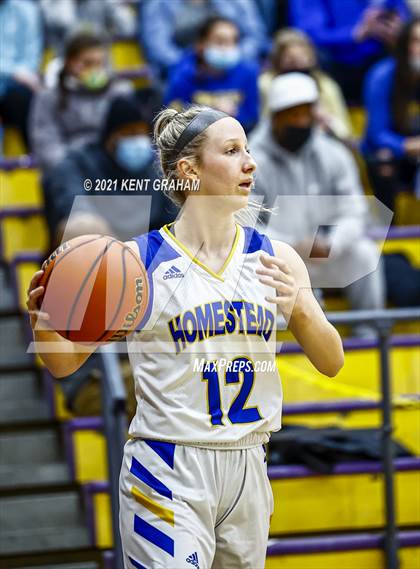 Thumbnail 2 in Noblesville vs Homestead  (IHSAA 4A Regional Semifinal) photogallery.