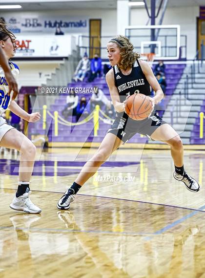 Thumbnail 3 in Noblesville vs Homestead  (IHSAA 4A Regional Semifinal) photogallery.