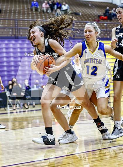 Thumbnail 2 in Noblesville vs Homestead  (IHSAA 4A Regional Semifinal) photogallery.