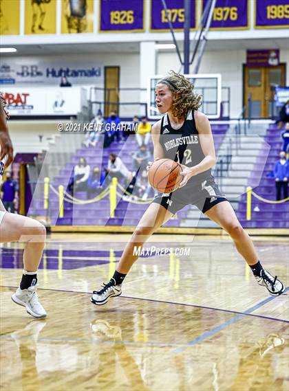 Thumbnail 1 in Noblesville vs Homestead  (IHSAA 4A Regional Semifinal) photogallery.
