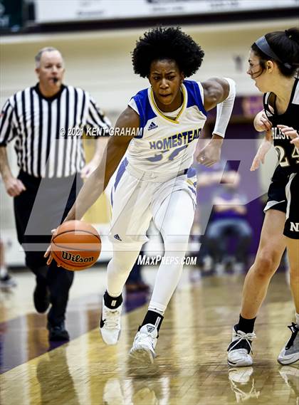 Thumbnail 3 in Noblesville vs Homestead  (IHSAA 4A Regional Semifinal) photogallery.