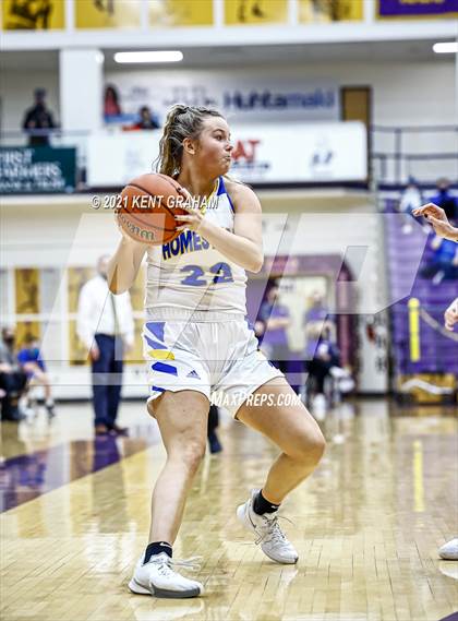 Thumbnail 3 in Noblesville vs Homestead  (IHSAA 4A Regional Semifinal) photogallery.