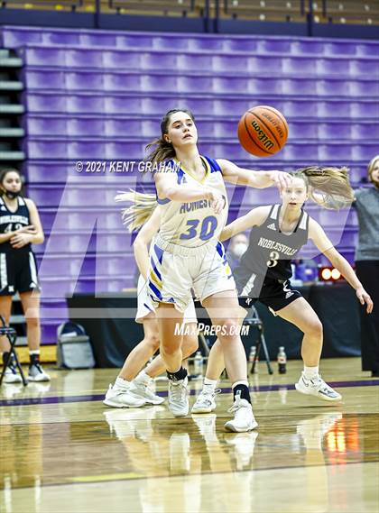Thumbnail 3 in Noblesville vs Homestead  (IHSAA 4A Regional Semifinal) photogallery.