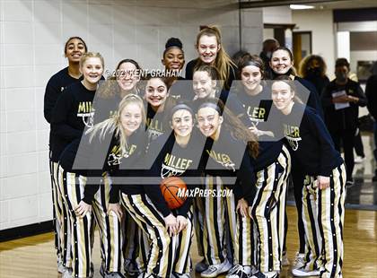 Thumbnail 2 in Noblesville vs Homestead  (IHSAA 4A Regional Semifinal) photogallery.