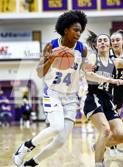 Thumbnail 2 in Noblesville vs Homestead  (IHSAA 4A Regional Semifinal) photogallery.